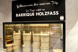 Bäckerei Füger Barrique Holzfass.jpeg
